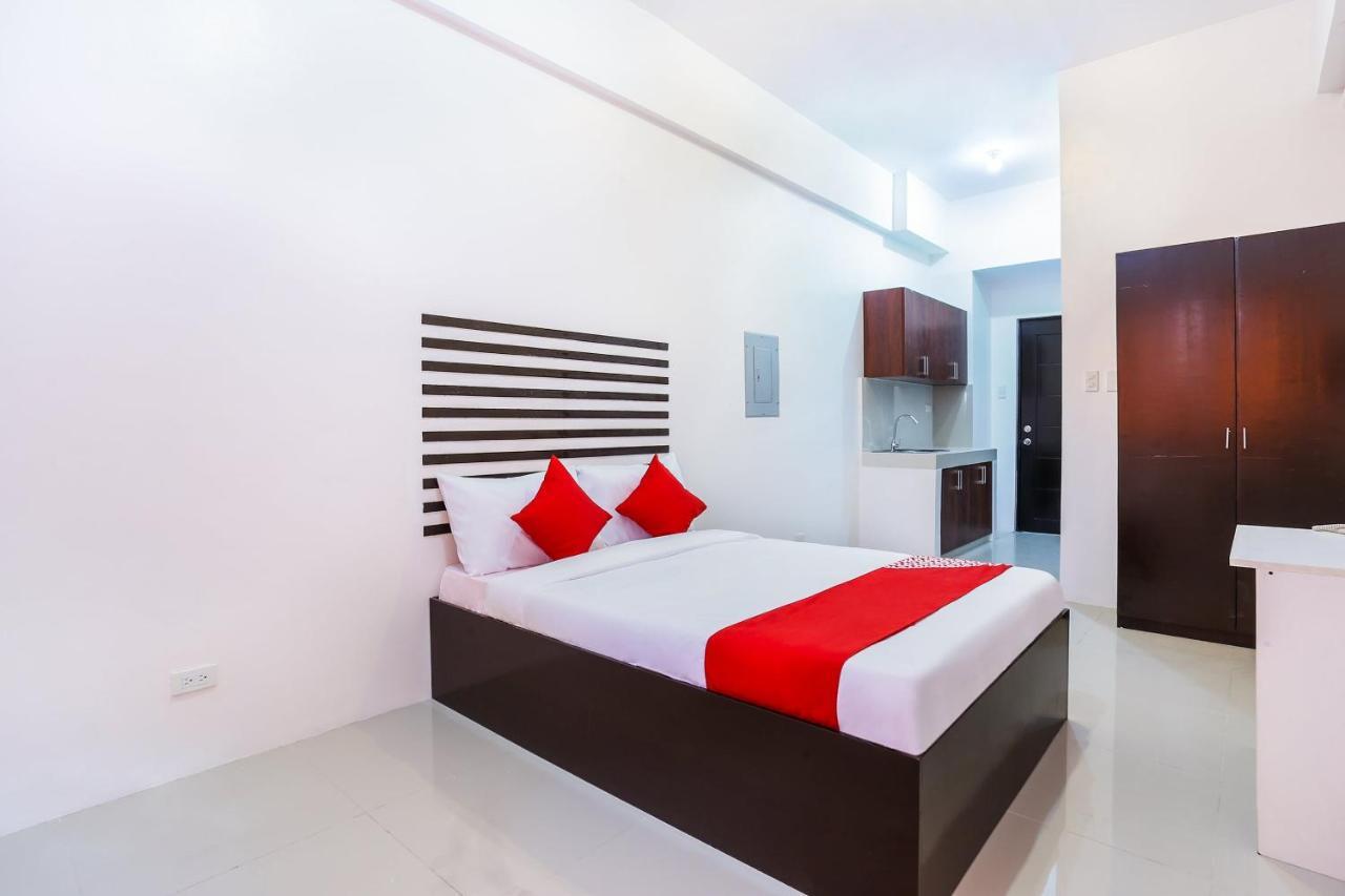 Oyo 505 Jardin Suites Manila Exterior foto