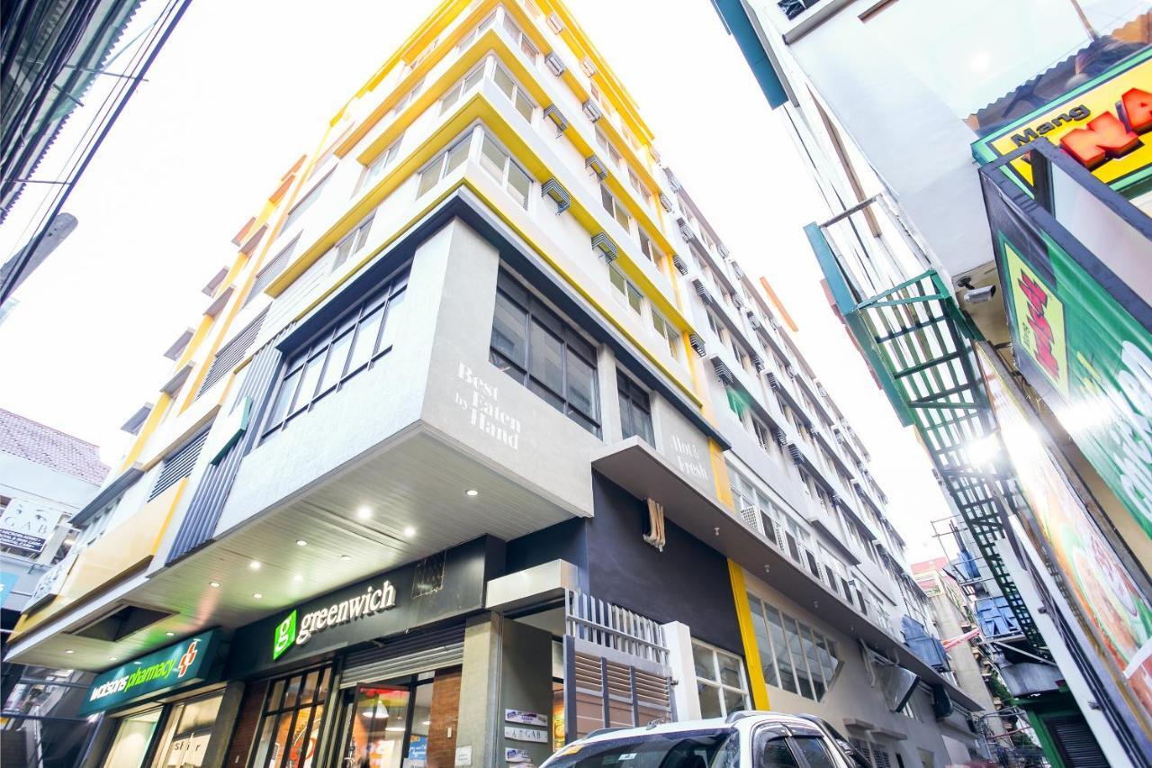 Oyo 505 Jardin Suites Manila Exterior foto