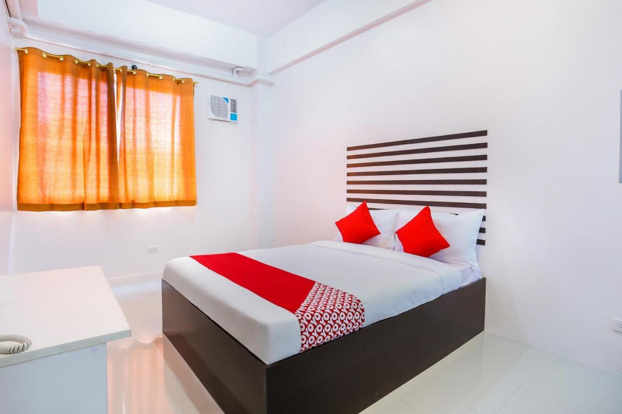 Oyo 505 Jardin Suites Manila Zimmer foto